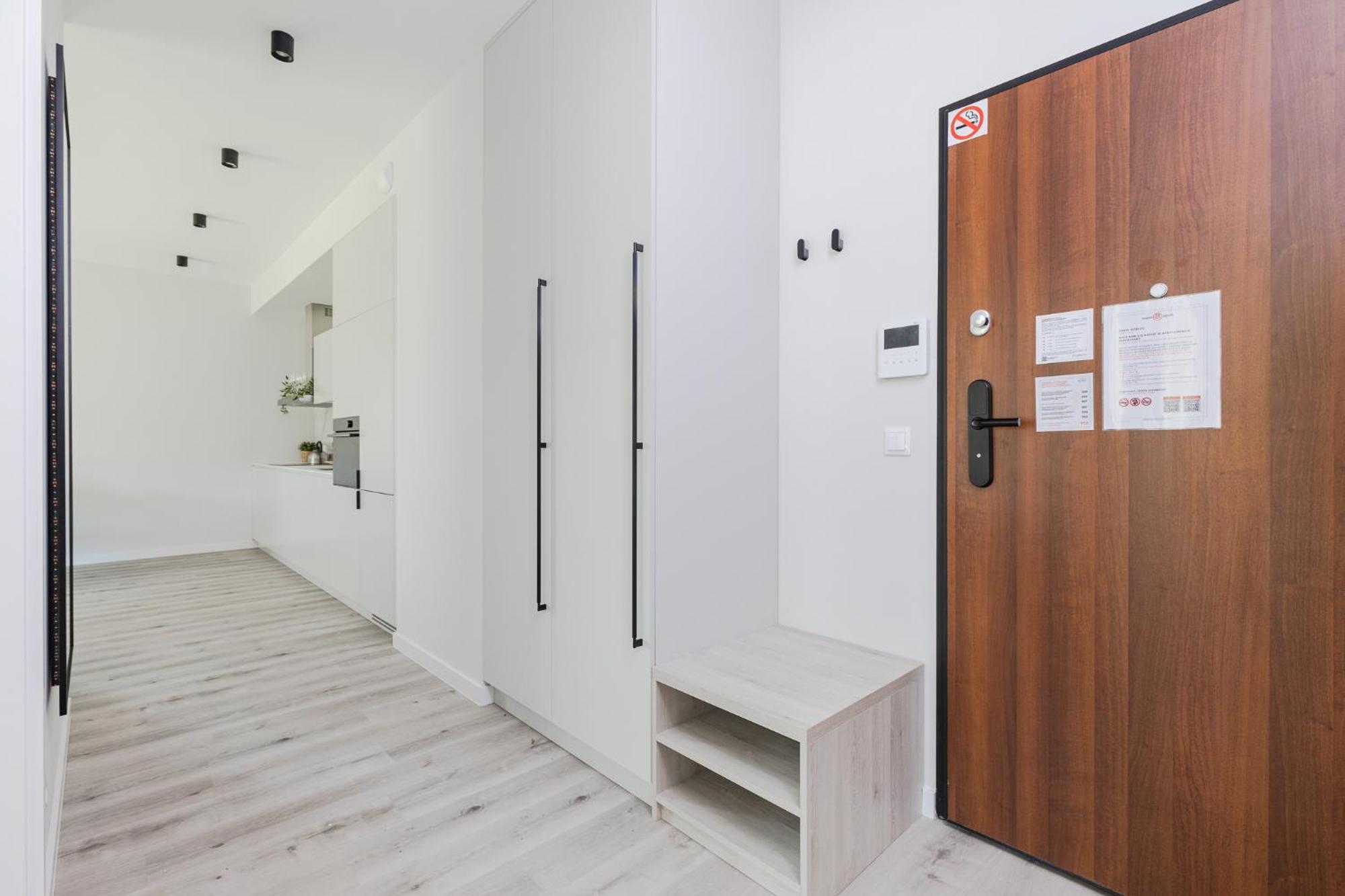 Superapart Herbu Janina 4, Wilanow, Szpital Medicover, Paley, Parking Warsaw Ngoại thất bức ảnh